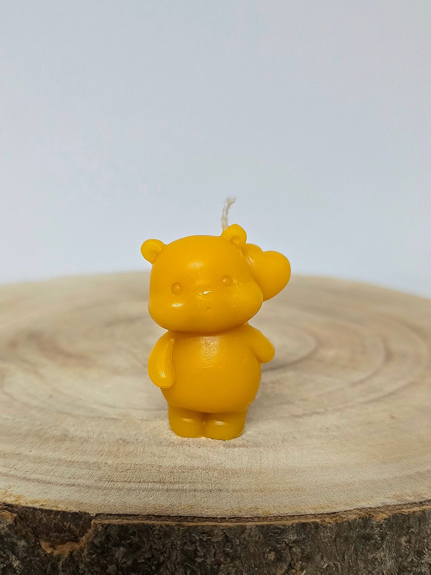 Bienenwachskerze Motiv: "kleiner Bär"